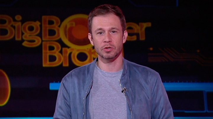 Tiago Leifert comanda o BBB na Globo. (Foto: Reprodução)