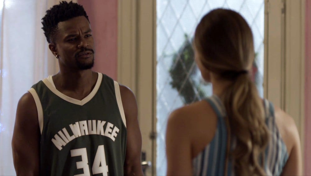 Ramon não se conforma em ser trocado na novela Bom Sucesso