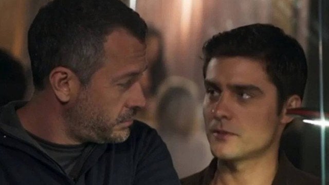 Agno e Leandro em cena da novela das 21h, A Dona do Pedaço (Foto: Reprodução)