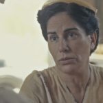 Gloria Pires (Lola) em cena de Éramos Seis, que tem audiência em queda (Foto: Reprodução/Globo)
