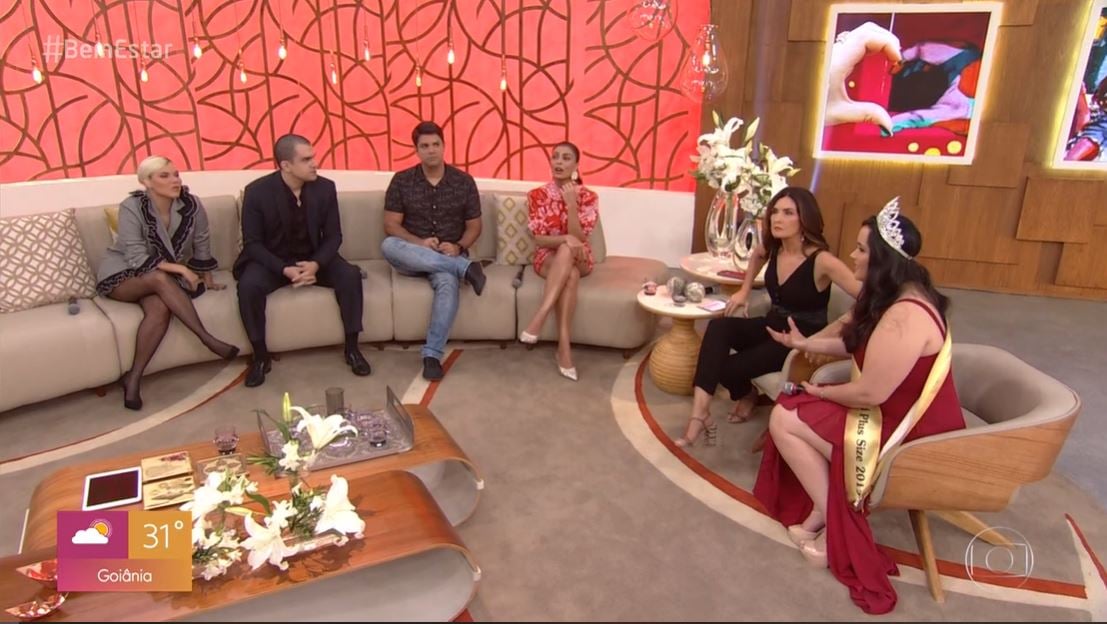 http://tvfoco.uai.com.br/wp-content/uploads/2015/05/Daniela-Mercury.jpg