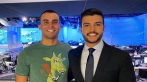 Matheus Ribeiro e Yuri Piazzarollo nos estúdios do Jornal Nacional (Foto: Reprodução/Instagram)
