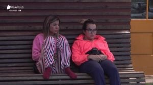 Thayse Teixeira traçam estratégias para a Roça de A Fazenda (Reprodução: PlayPlus/Record TV)