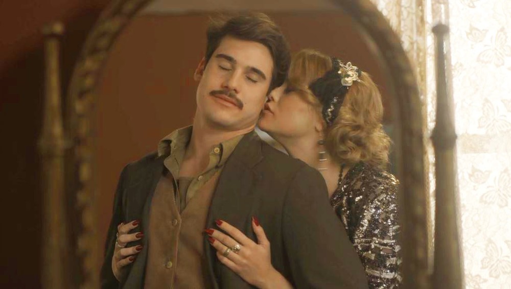 http://tvfoco.uai.com.br/wp-content/uploads/2015/05/Daniela-Mercury.jpg
