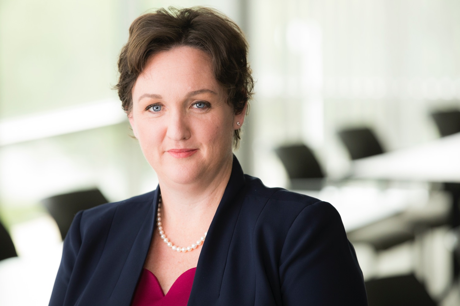 Deputada Katie Porter aparece fantasiada de Batgirl para processo de impeachment contra Donald Trump (Foto: Reprodução)