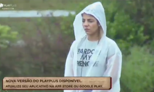 Hariany almeida cai no choro em A Fazenda (Reprodução: 