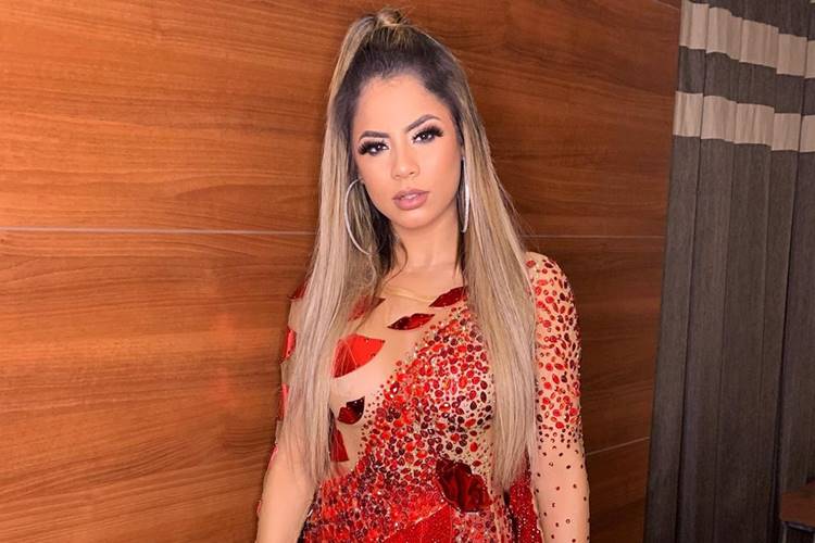 A cantora Lexa surpreendeu ao detonar equipe de Pitty (Foto: Reprodução)