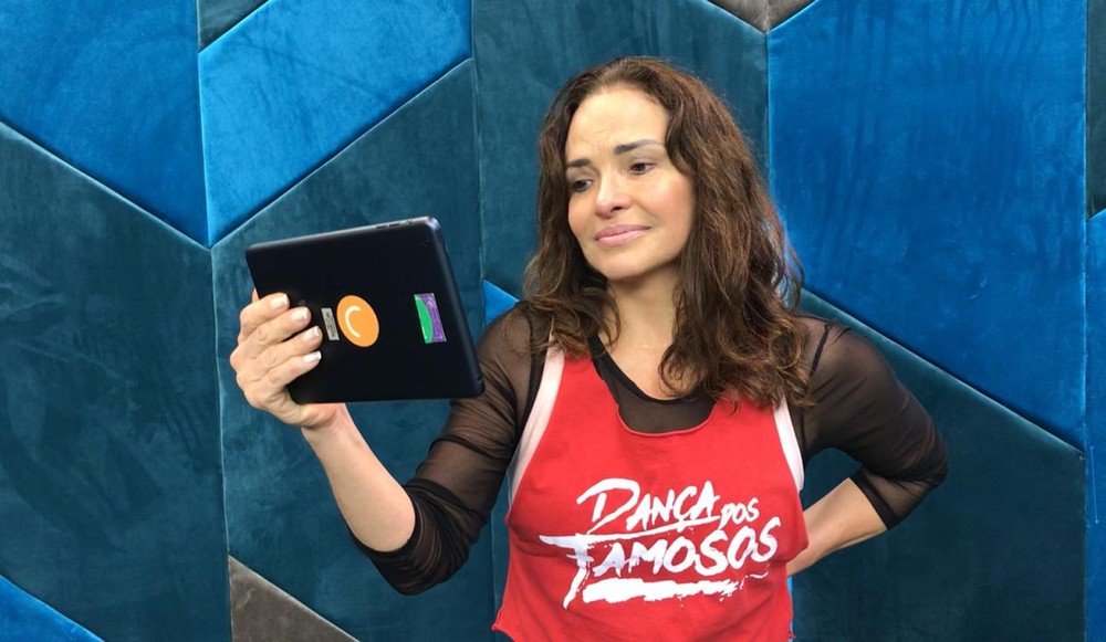 Luiza Tomé se emocionou com uma mensagem deixada pela atriz Robertha Portella (Foto: Reprodução)