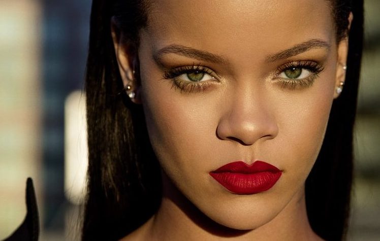 Rihanna usa suas redes sociais para dizer aos fãs que esse ano foi esmagador (Foto: Reprodução)