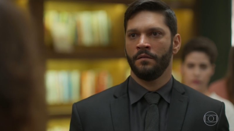 Diogo (Armando Babaioff) terá vingança em Bom Sucesso (Foto: Reprodução/Globo)