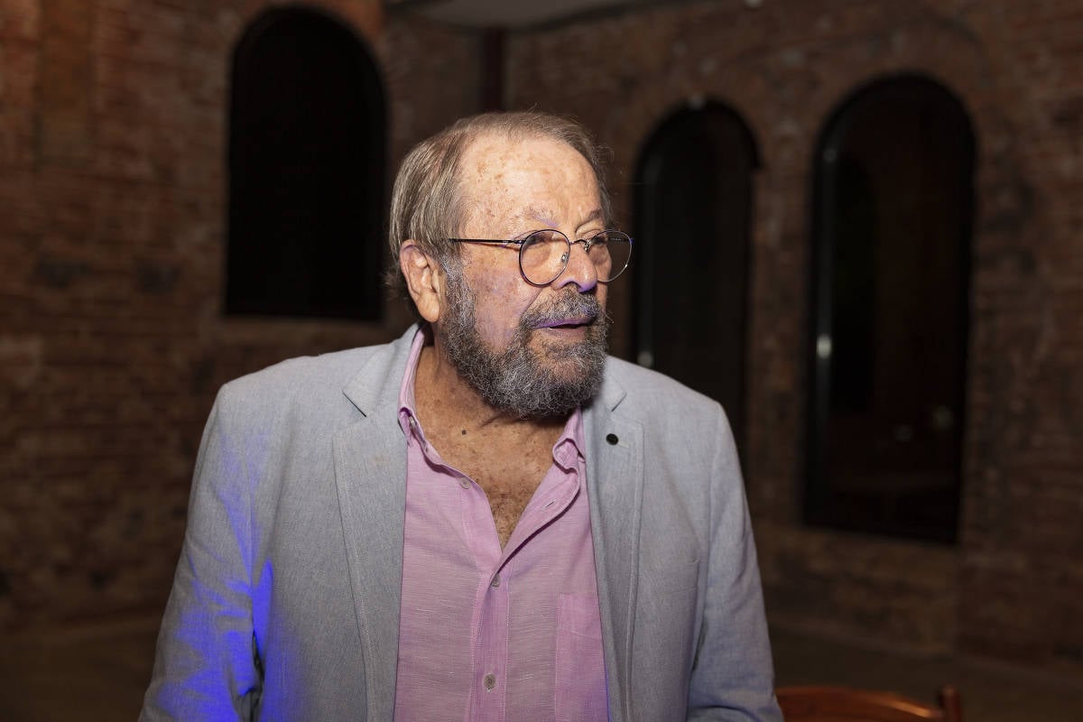 O ator Carlos Vereza se pronunciou negativamente sobre o governo Bolsonaro (Foto: Reprodução)