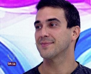 André Marques fala sobre boa forma e explica como é sua relação com à academia (Foto: Reprodução)