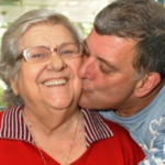 A atriz Hilda Rebello morreu dois meses após o filho, Jorge Fernando (Foto: Reprodução)