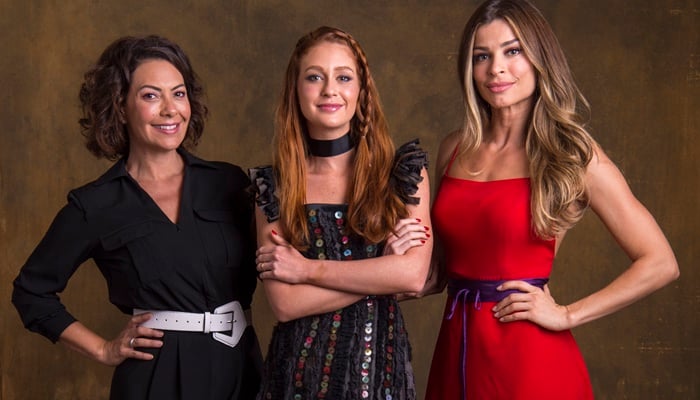Marina Ruy Barbosa (Eliza) com Fabiula Nascimento (Nana) e Grazi Massafera (Paloma) em Bom Sucesso (Foto: Globo/Estevam Avellar)