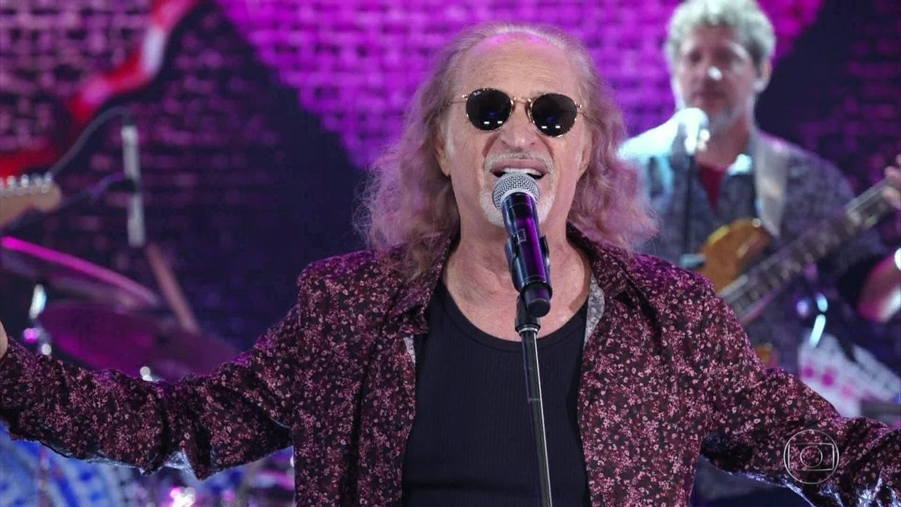 O cantor Alceu Valença durante participação no Domingão do Faustão (Foto: Reprodução)