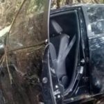 Carro ficou totalmente destruído (Foto: Reprodução)