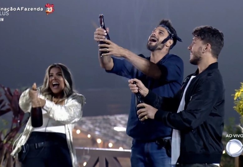Hariany Almeida, Lucas Viana e Diego Grossi se enfrentaram na final de A Fazenda (Foto: Reprodução/PlayPlus)