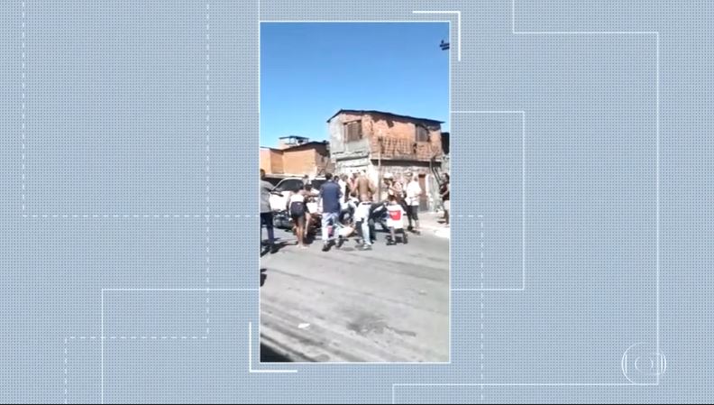 Policiais militares trocaram tiros em favela de São Paulo (Foto: Reprodução/Globo)