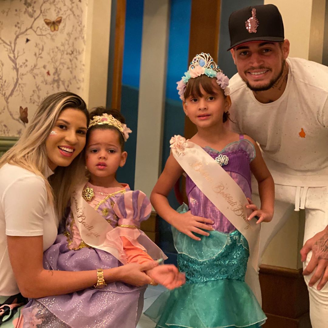 O famoso jogador do São Paulo, Jean Paulo Fernandes Filho é acusado de agressão por sua esposa, a digital influencer Milena Bemfica (Foto: Reprodução/Instagram)