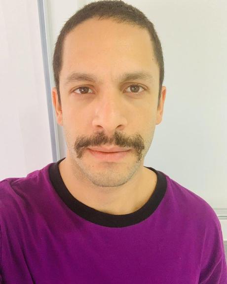 Ator muda o visual (Foto: Reprodução)