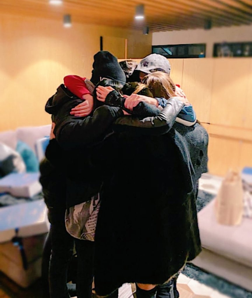 Membros da banda RBD realizam encontro e fãs reagem com muita emoção e alegria nas redes sociais (Foto: Reprodução)
