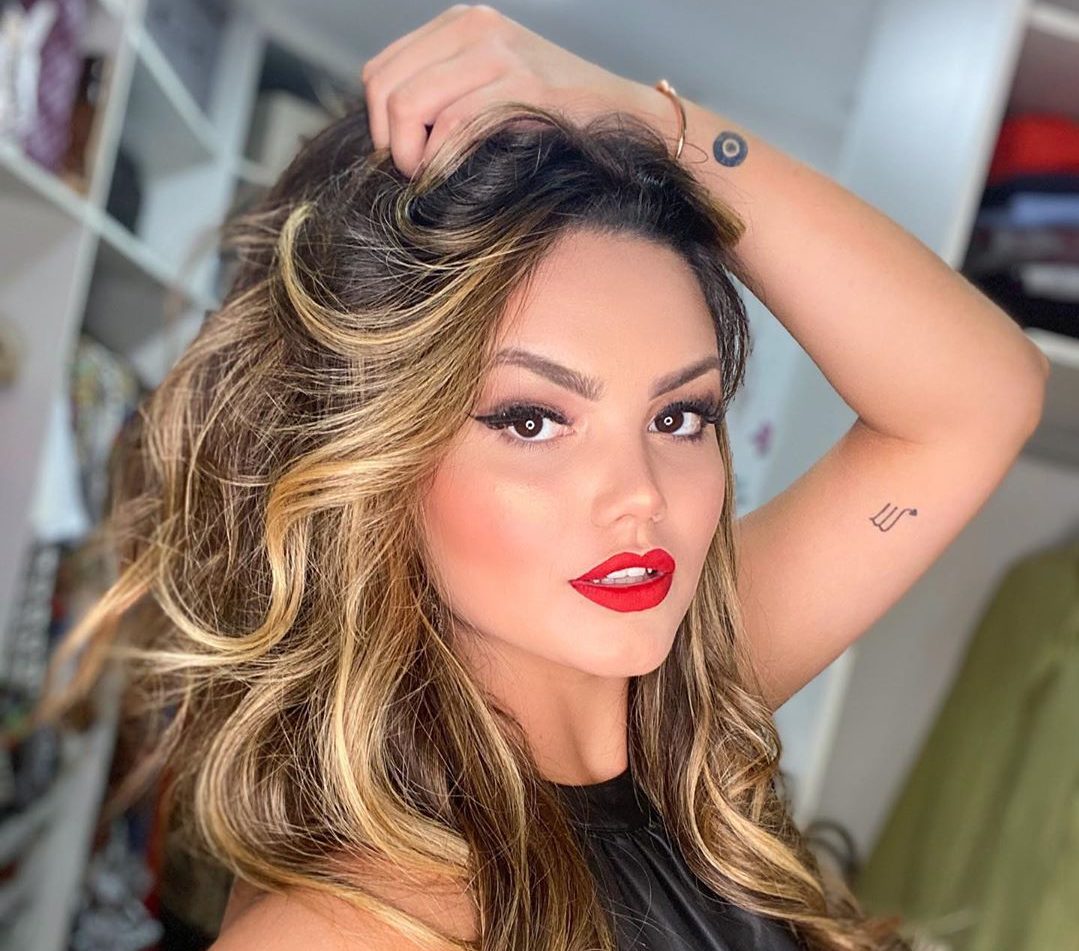 A filha de Kelly Bey, Suzanna Freitas deixou os seus seguidores de queixo caído ao falar sobre perrengue