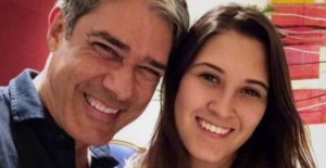 Filha de Fátima Bernardes e William Bonner deixa marquinha de biquíni à mostra. (Divulgação/Instagram)