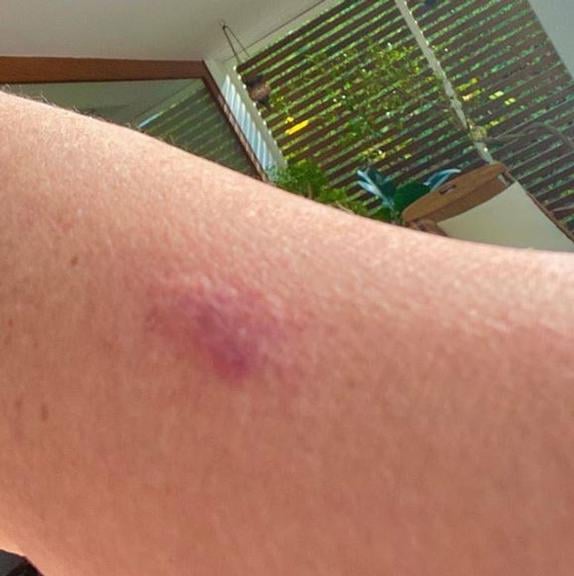 Mãe de Luiza Possi se derrete pelo neto (Foto: Instagram)