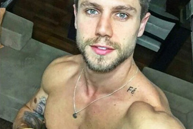 Jonas do BBB 12, dispensou fama dos 22 cm (Foto: Reprodução)