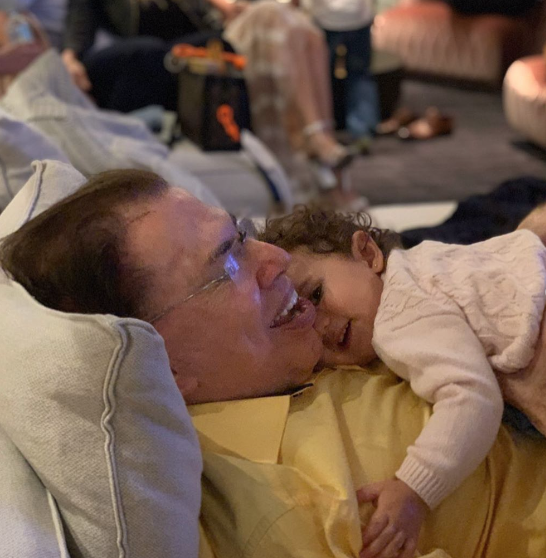 Pai de Patrícia Abravanel, Silvio Santos já mostrou ser um avô babão