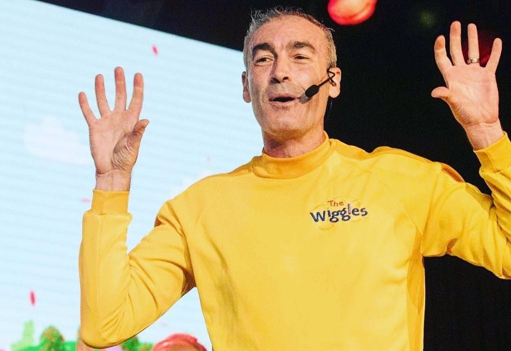 Yellow Wiggle sofreu uma parada cardíaca durante realização de show (Foto: Reprodução)