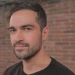 Alfonso Herrera é ameaçado por motorista de uber e mostra indignação em seu perfil do Twitter (Foto: Reprodução)