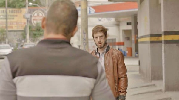 Vicente otário acabará morrendo por ser incherido de mais na novela Amor de Mãe