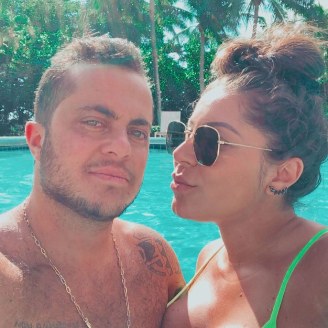  Esposa de Thammy Miranda perde filho dentro da própria mansão e se desespera: "Coração chega a sair pela boca"