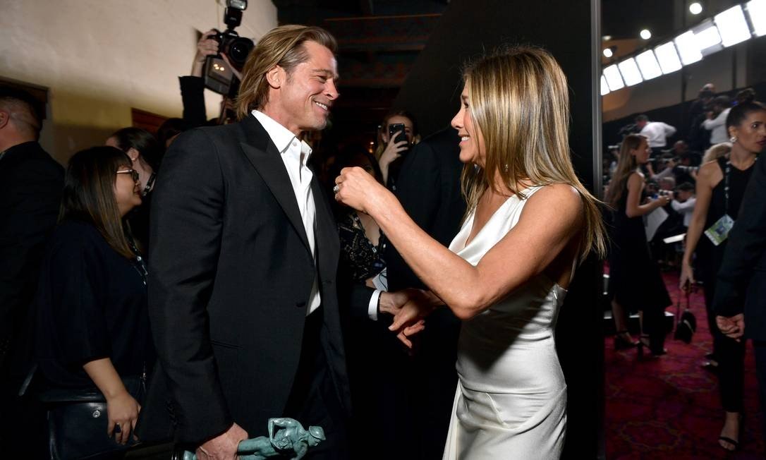 George Clooney banca o casamenteiro no retorno de Jennifer Aniston e Brad Pitt (Foto: Reprodução)