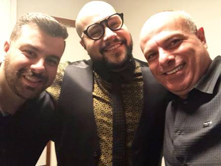 Namorando bonitão do SBT, Tiago Abravanel pretende subir ao altar com o rapaz, porém, ainda não é por conta do casamento 
