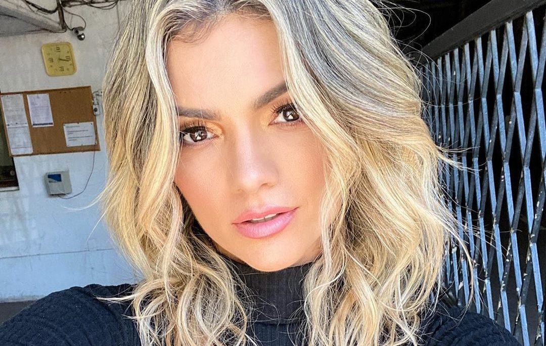 A famosa cantora e modelo, Kelly Key voltou a chamar atenção dos internautas após a musa falar que quase tinham arrancado a sua orelha para conseguirem pegar um brinco que estava usando (Foto: Reprodução/Instagram)