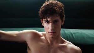 Verdadeira sexualidade de Shawn Mendes vem à tona após cantor ser pego no pulo do gato (Foto: Reprodução)
