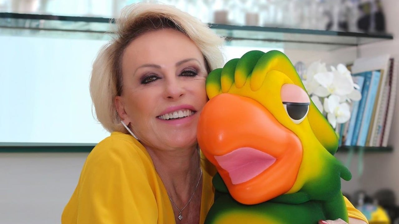 http://tvfoco.uai.com.br/wp-content/uploads/2015/05/Daniela-Mercury.jpg