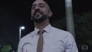 Álvaro enlouquecido em Amor de Mãe (Foto: Reprodução/Globo)