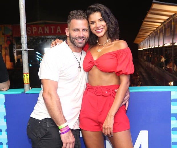 Henri Castelli e Jakelyne Oliveira voltaram a ser flagrados juntos (Foto: Reginaldo Teixeira / CS Eventos / Divulgação)