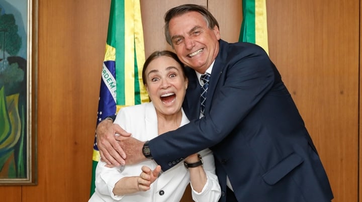 http://tvfoco.uai.com.br/wp-content/uploads/2015/05/Daniela-Mercury.jpg