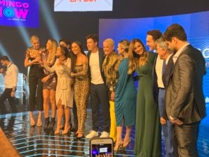 Apresentadores da nova programação dominical da Record (foto: TV Foco)