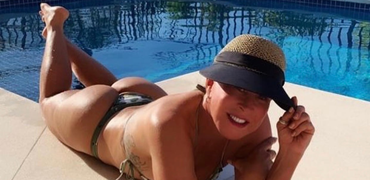 http://tvfoco.uai.com.br/wp-content/uploads/2015/05/Daniela-Mercury.jpg