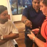 Ronaldinho Gaúcho é preso no Paraguai por uso falso de passaporte (Foto: Reprodução)