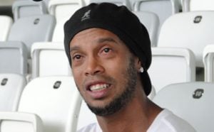 Ronaldinho Gaúcho está preso no Paraguai junto com o irmão (Foto: Reprodução)
