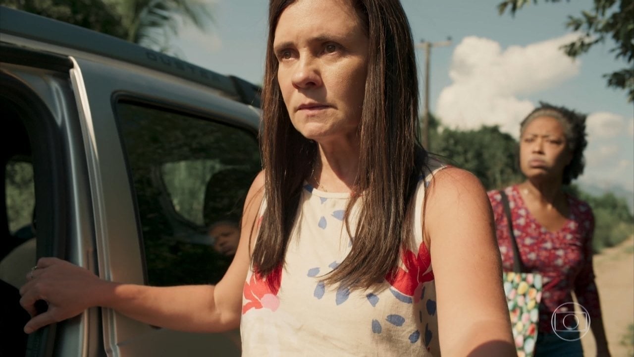 http://tvfoco.uai.com.br/wp-content/uploads/2015/05/Daniela-Mercury.jpg