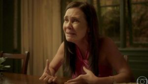 Adriana Esteves interpreta Thelma em Amor de Mãe; vilã terá redenção na segunda fase da novela (Foto: Reprodução/Globo)