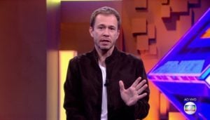 Tiago Leifert no comando do BBB20 (Foto: Reprodução/Globo)