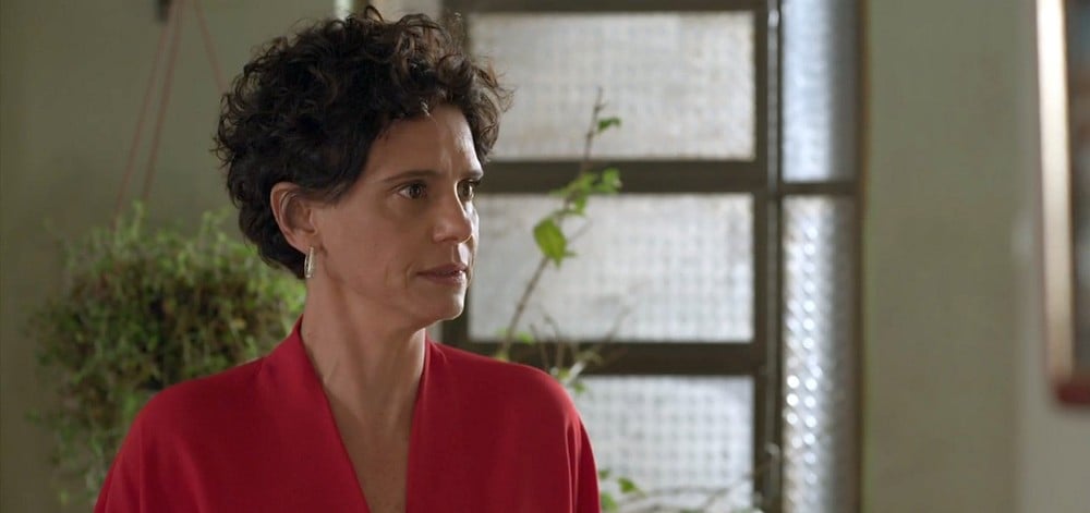 http://tvfoco.uai.com.br/wp-content/uploads/2015/05/Daniela-Mercury.jpg